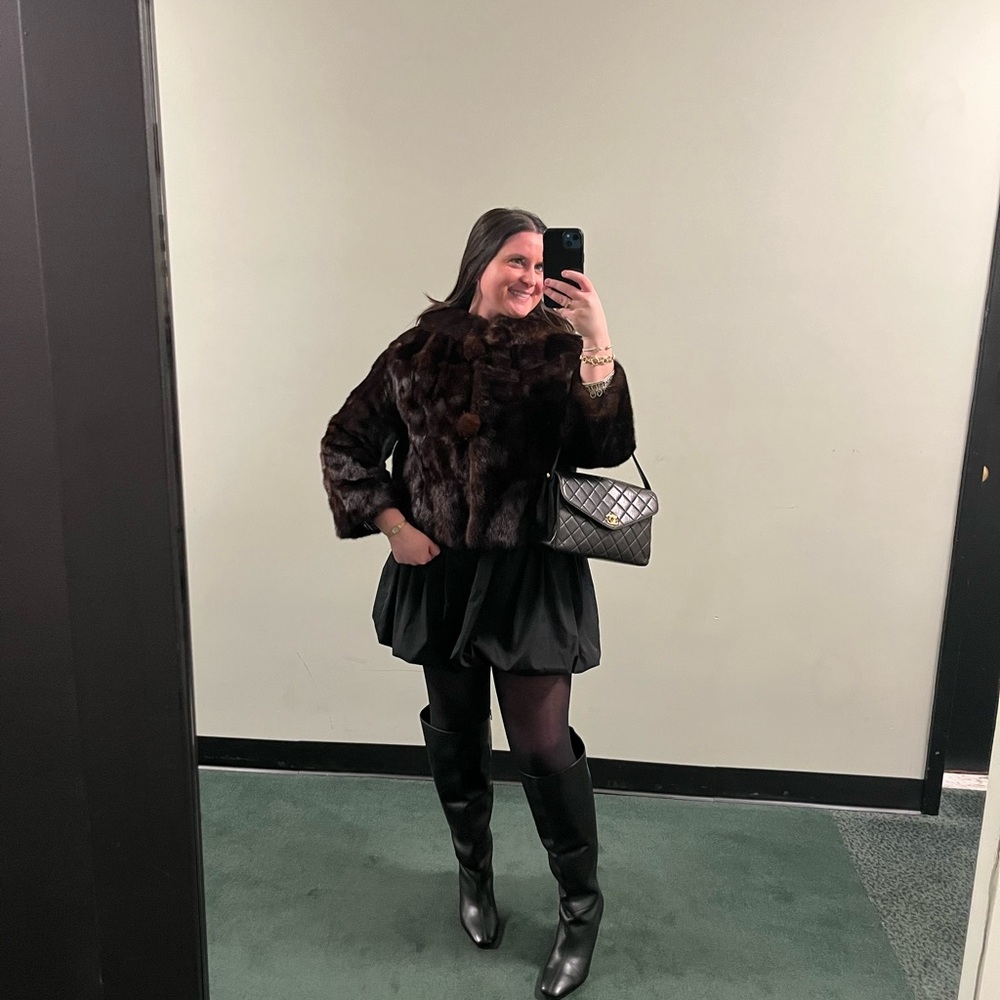 Elegant Brown vintage size M Mink fur cropped  Jacket with fun button details